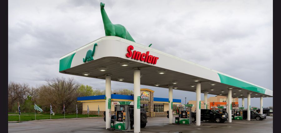 You are currently viewing Scripps Shares Soar 40% as Sinclair’s New Stake Sparks Merger Momentum